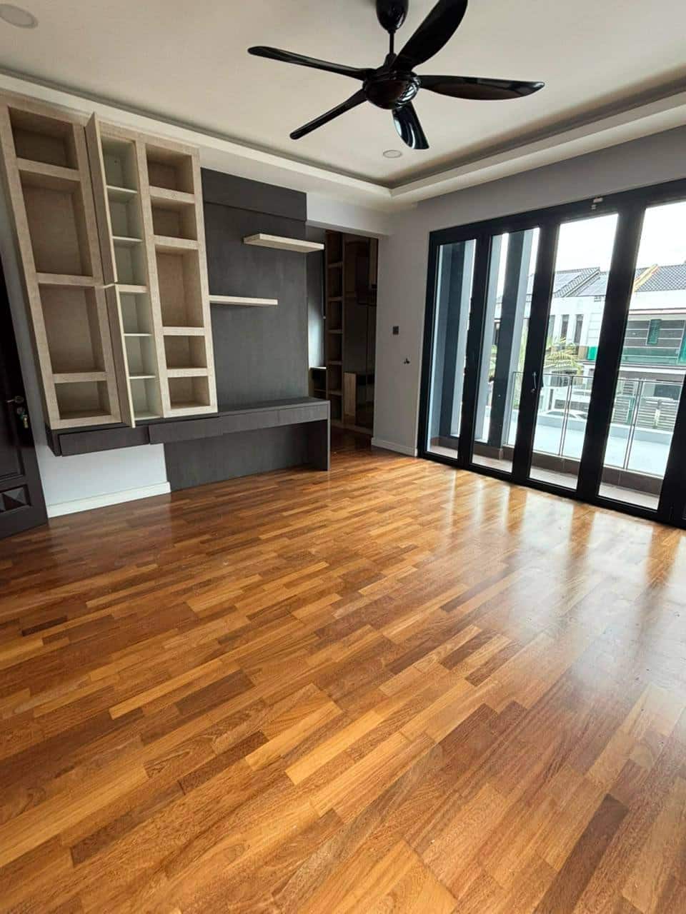 2-Storey Semi-D Taman Nusa idaman 7