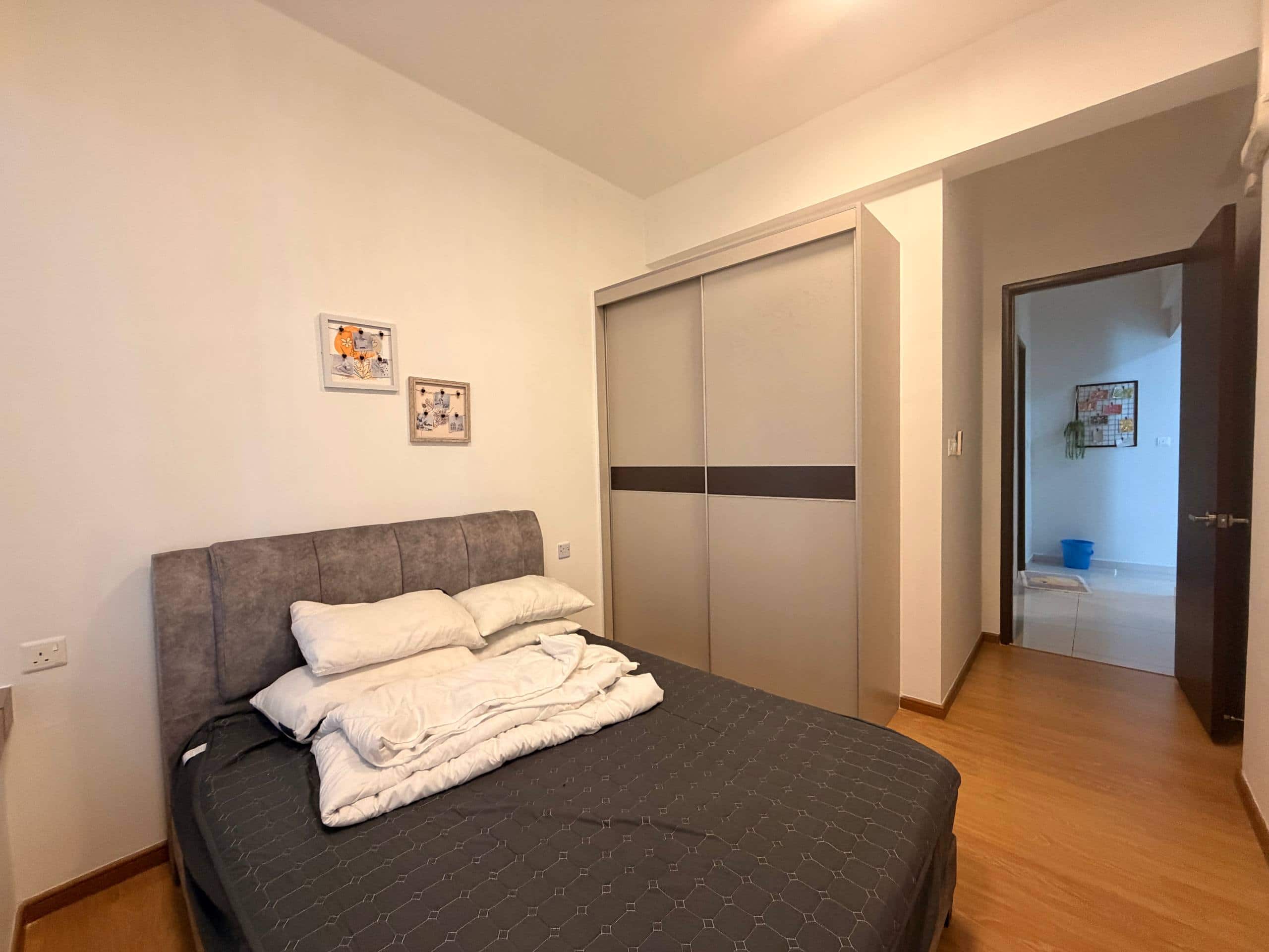Condo Baypoint @ Country Garden Danga Bay 8