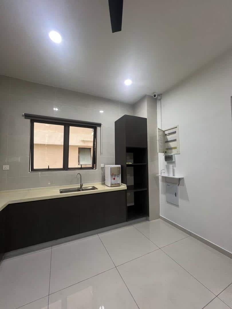 Condominium Country Garden Danga Bay 5