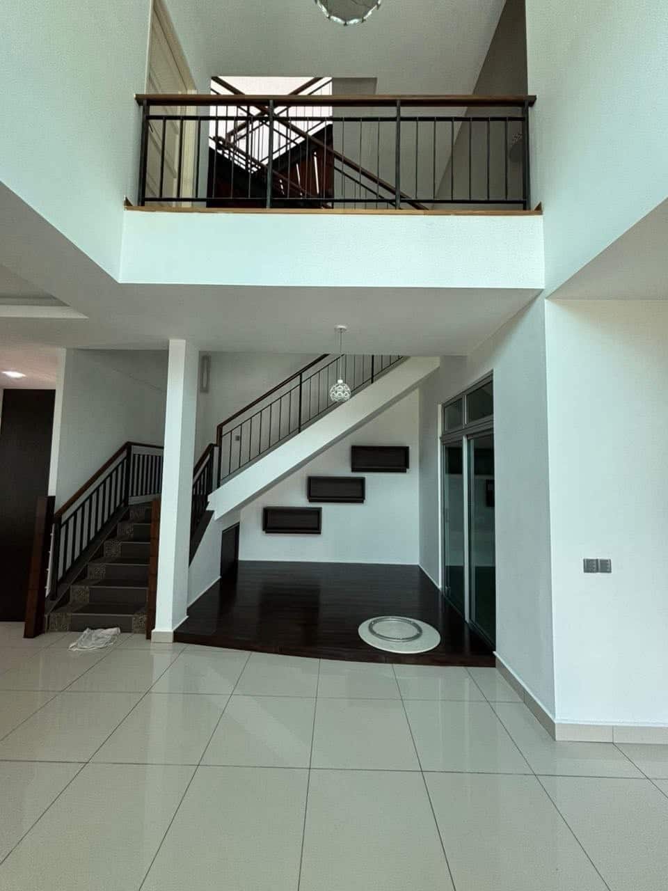 2.5 Storey Corner Sutera Utama 4
