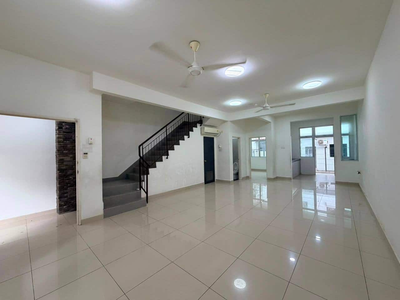 House Mutiara Utama 2