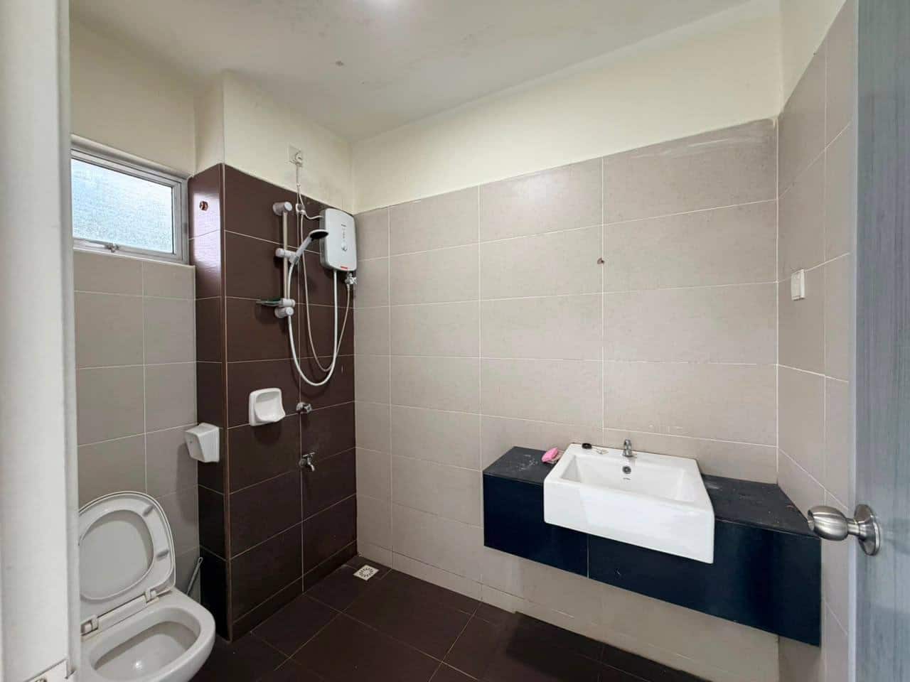 House Mutiara Utama 11
