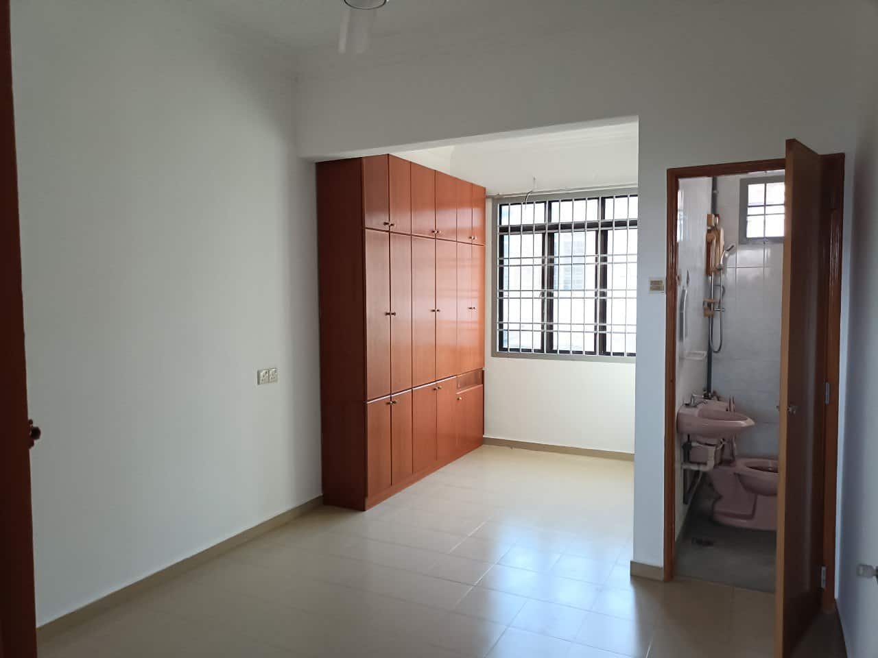 1.5 Storey Terrace House Taman Perling 6
