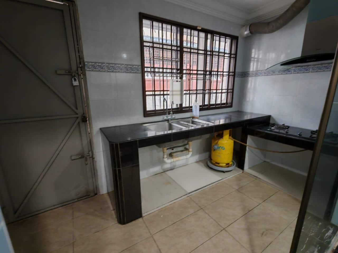 Double Storey Terrace Taman Johor Jaya 6