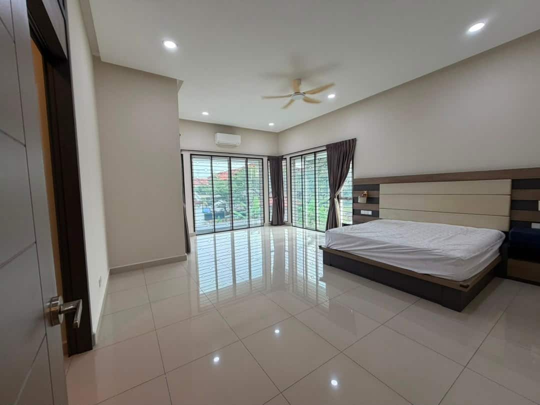 2-Storey Semi-D Bandar Dato Onn - Perjiranan 11 4