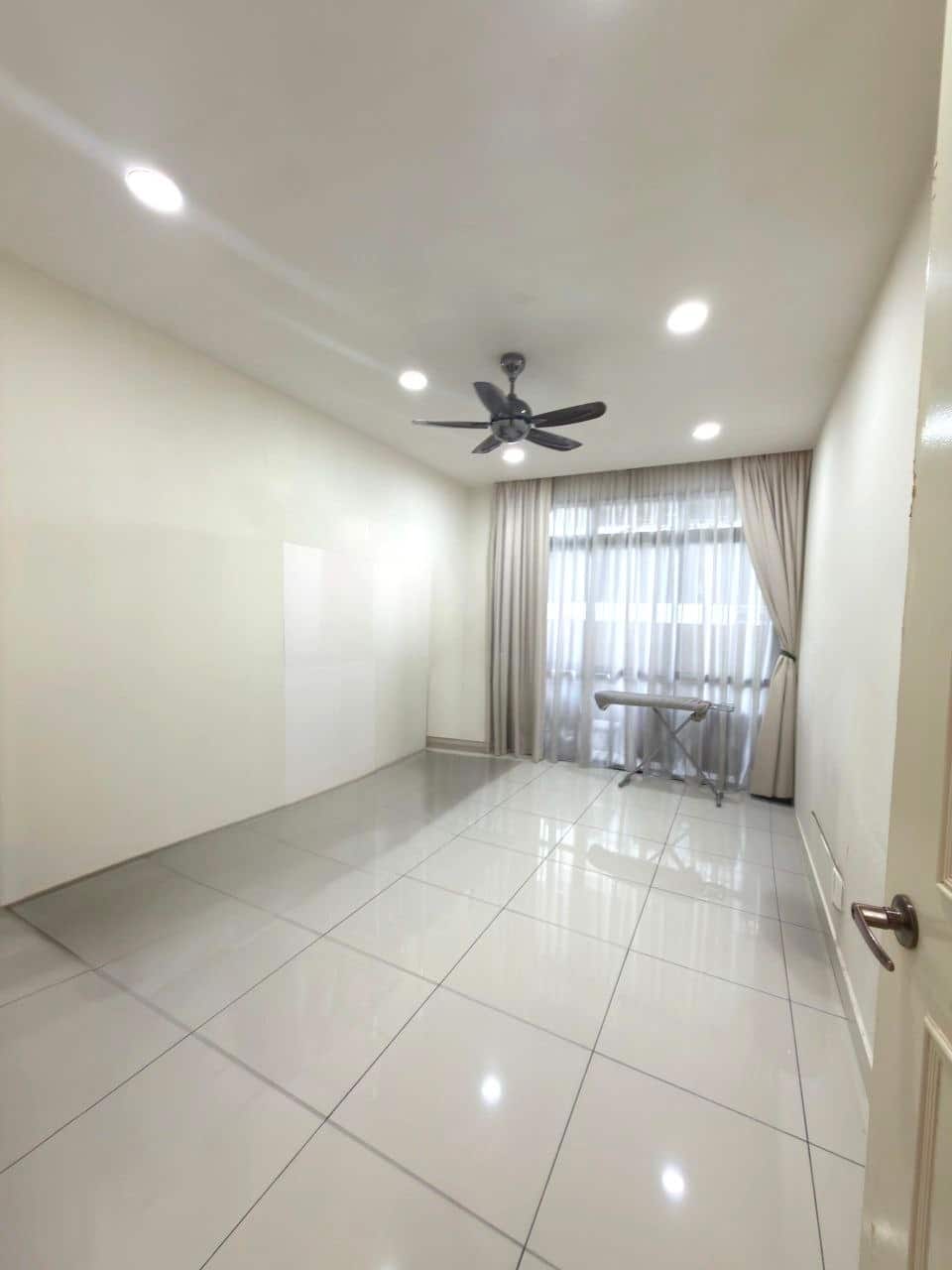 2-Storey Terrace House Taman Eco Summer (Upton) 12