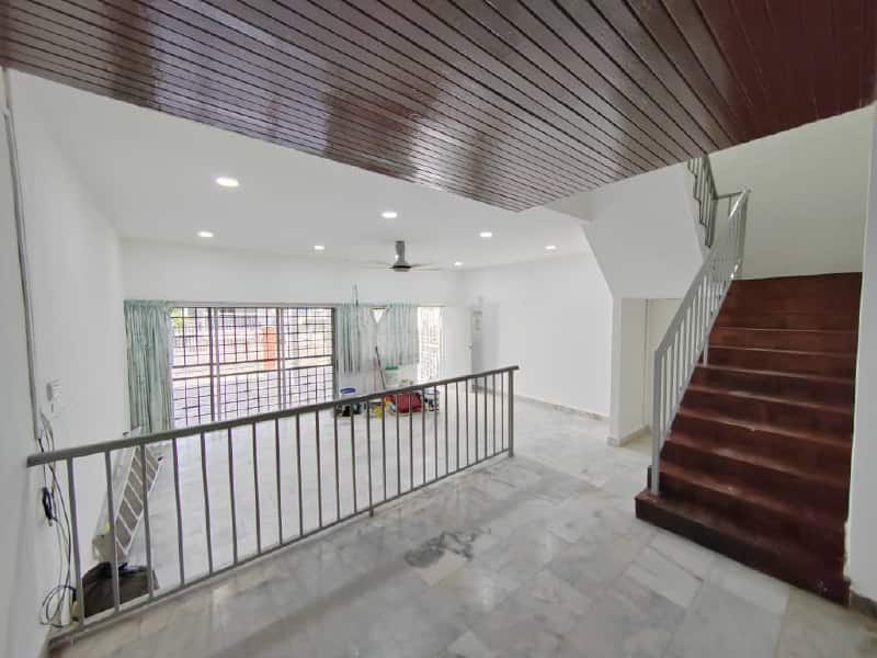 Double Storey Terrace House Jalan Serunai 2
