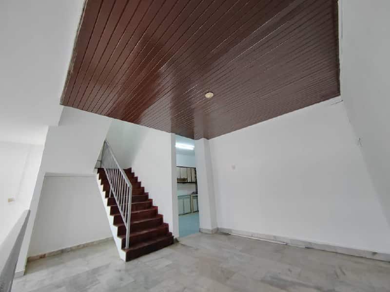 Double Storey Terrace House Jalan Serunai 3