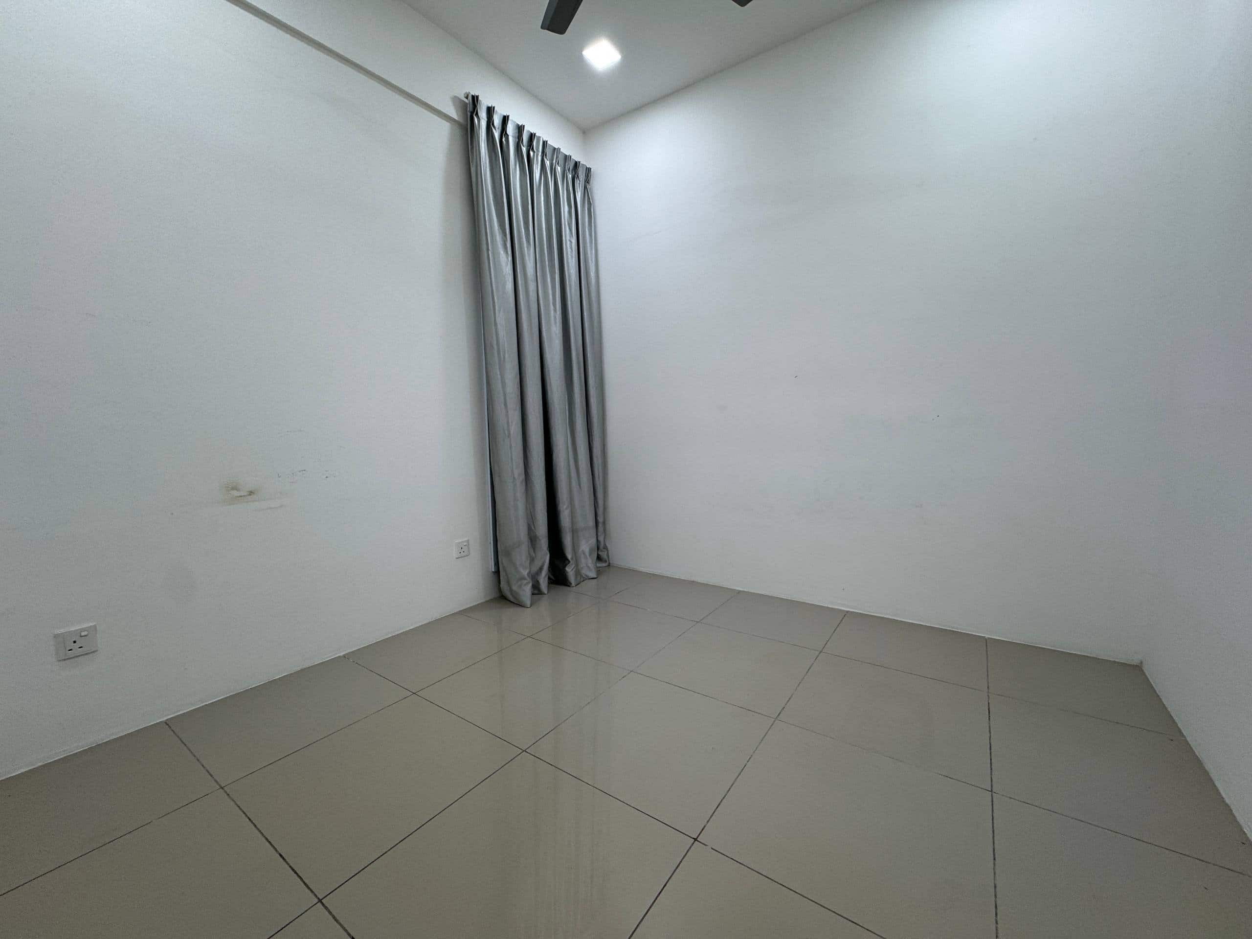 Condominium Taman Perling 7