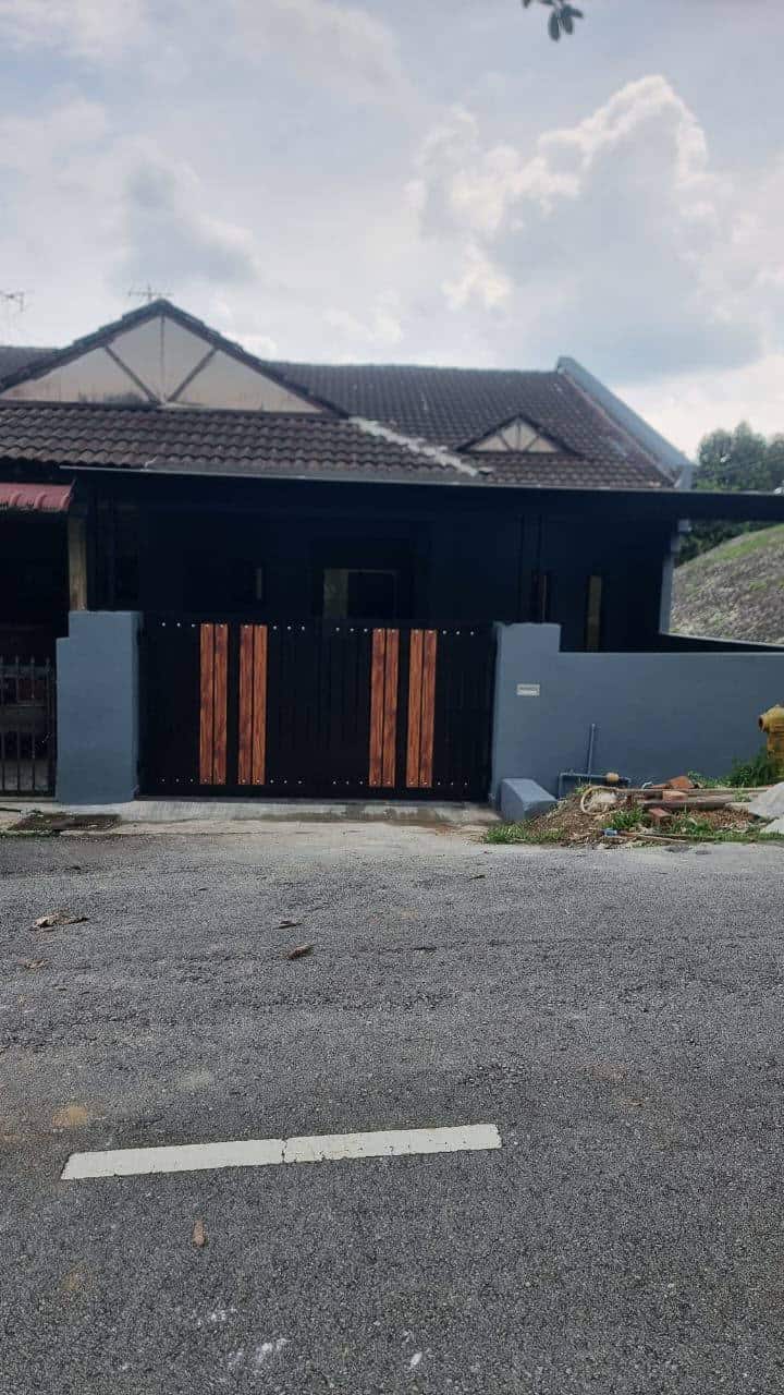 Single Storey Terrace House Taman Sri Pulai 2
