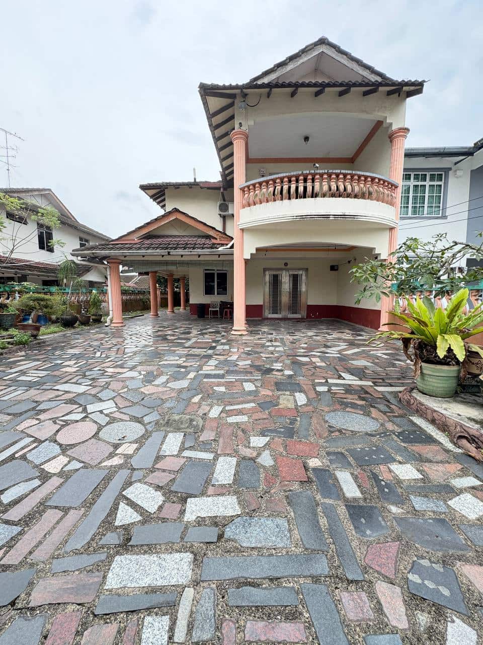 2-Storey Semi-D Taman Bukit Kempas 4