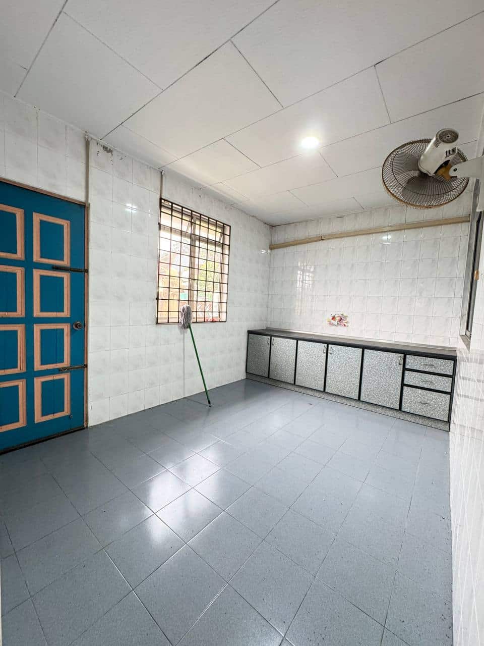 2-Storey Semi-D Taman Bukit Kempas 6