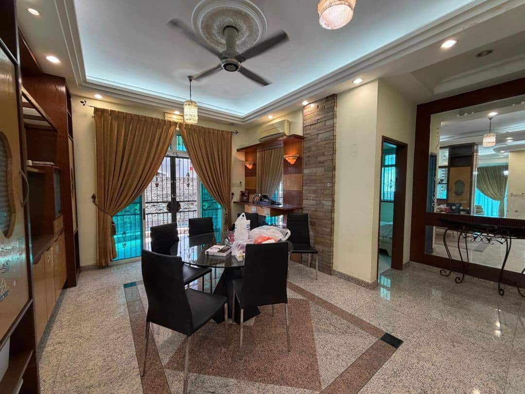 Semi-D Taman Sutera 2