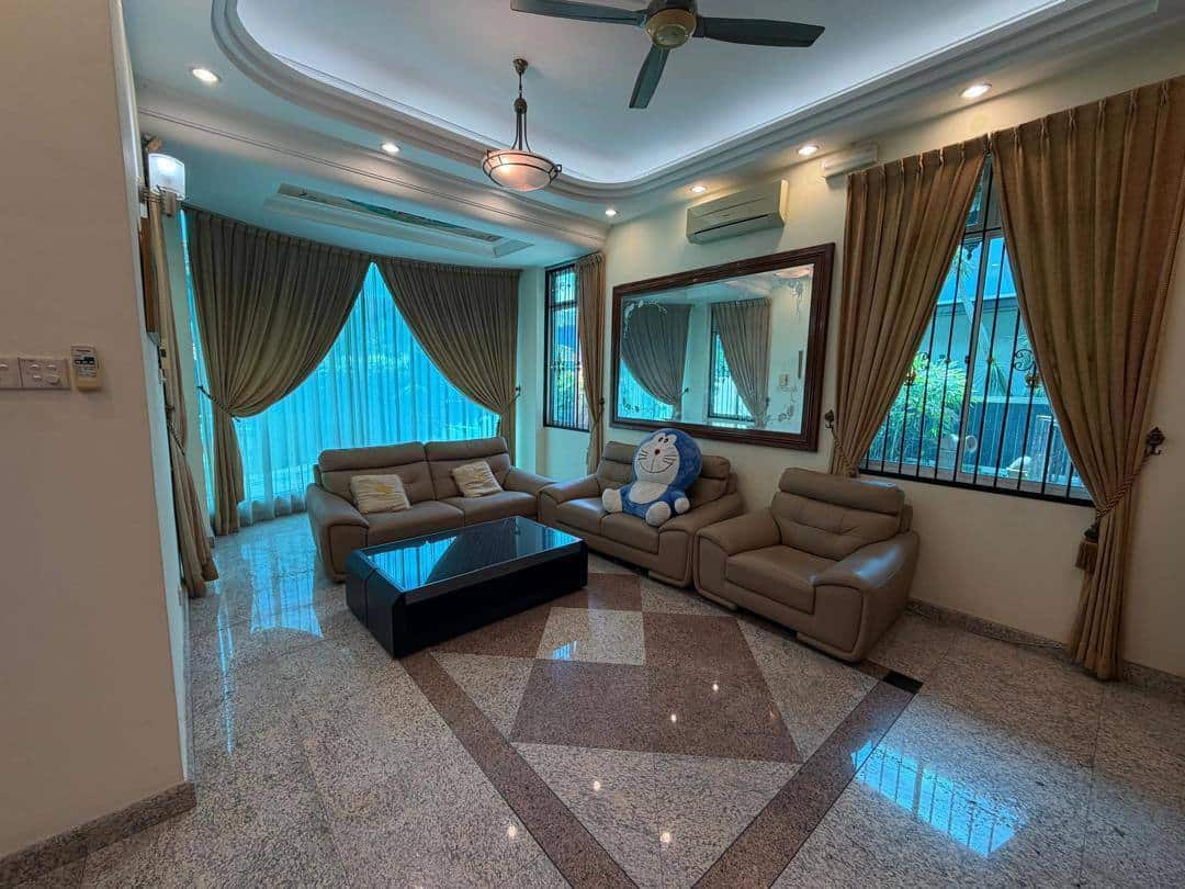 Semi-D Taman Sutera 1