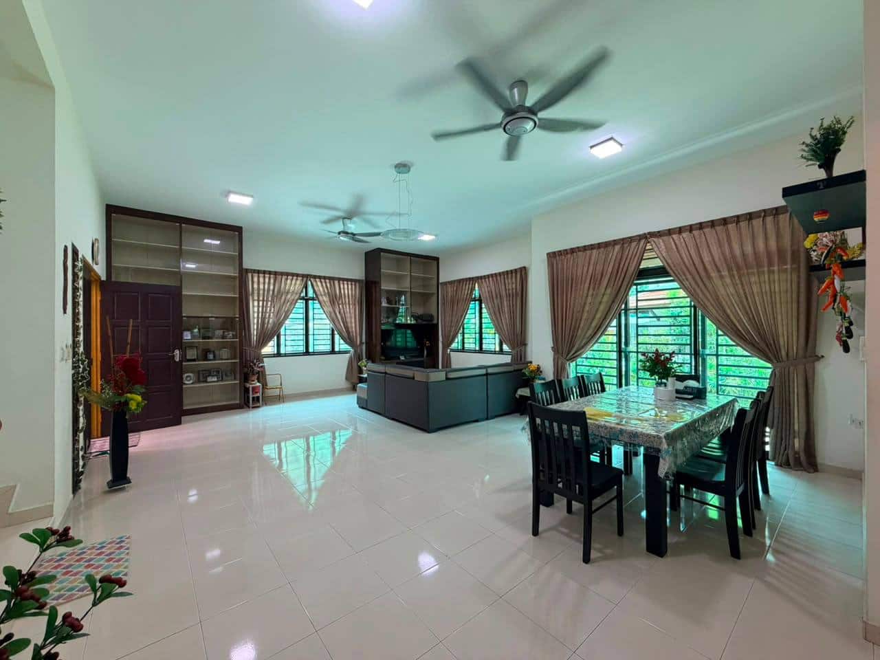 2-Storey Semi-D Endlot Nusa Idaman 3 4