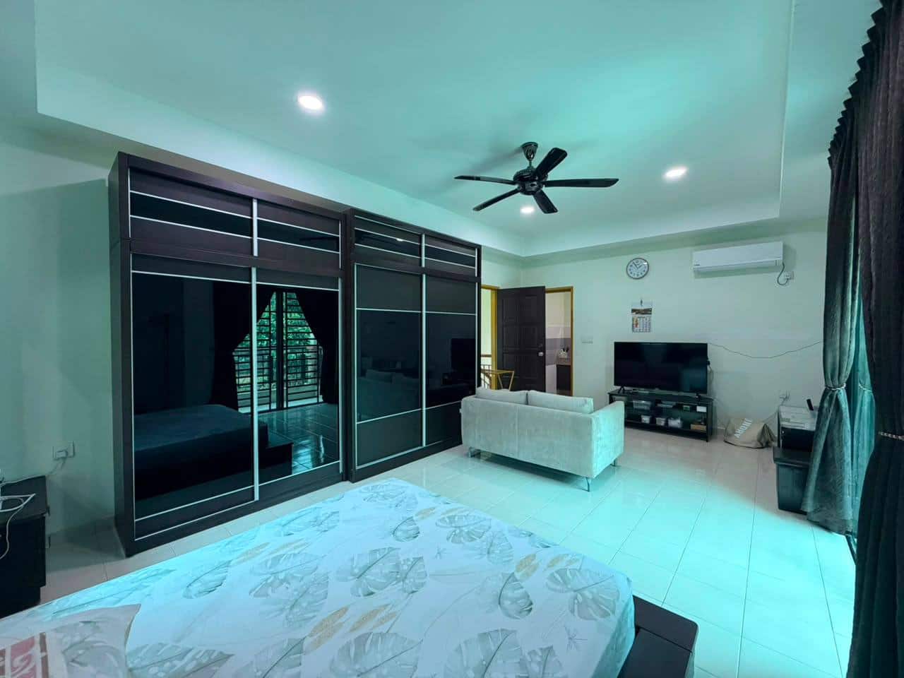 2-Storey Semi-D Endlot Nusa Idaman 3 7