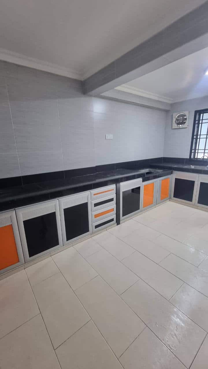 Condominium Sutera Utama 6