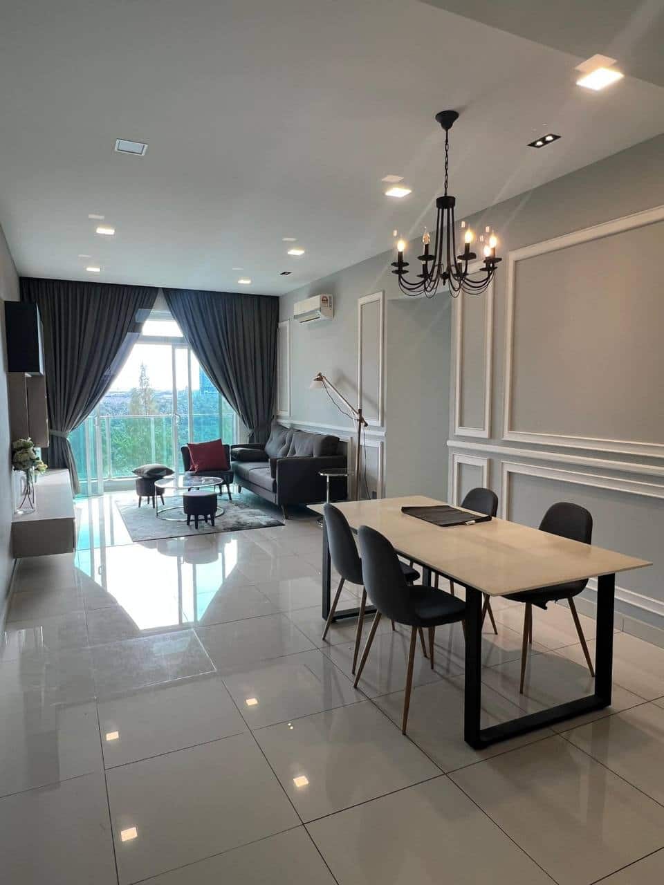 Condominium D’Suites Akasia @ Horizon Hills 1