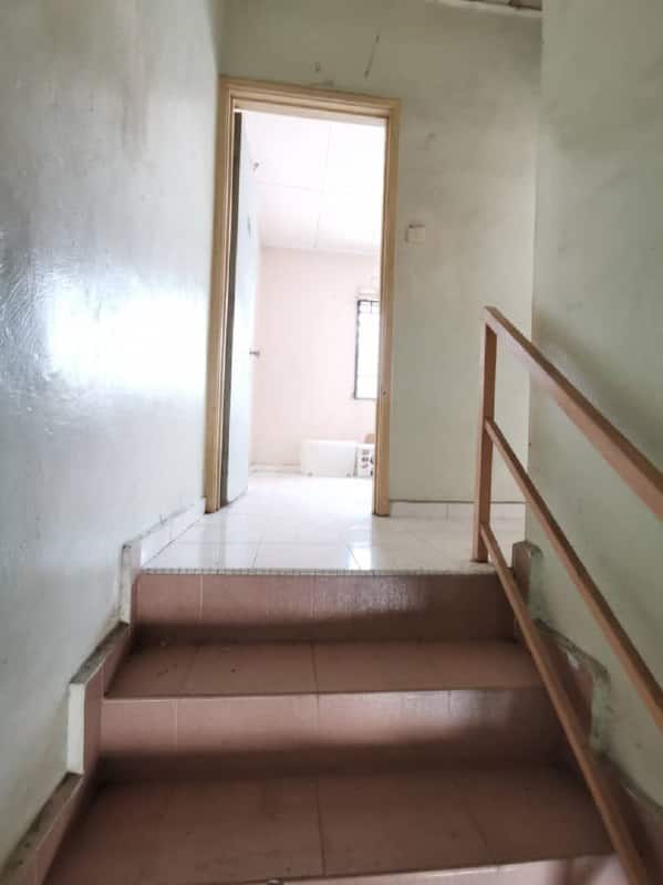 1.5-Storey Semi-D Taman Perling 6