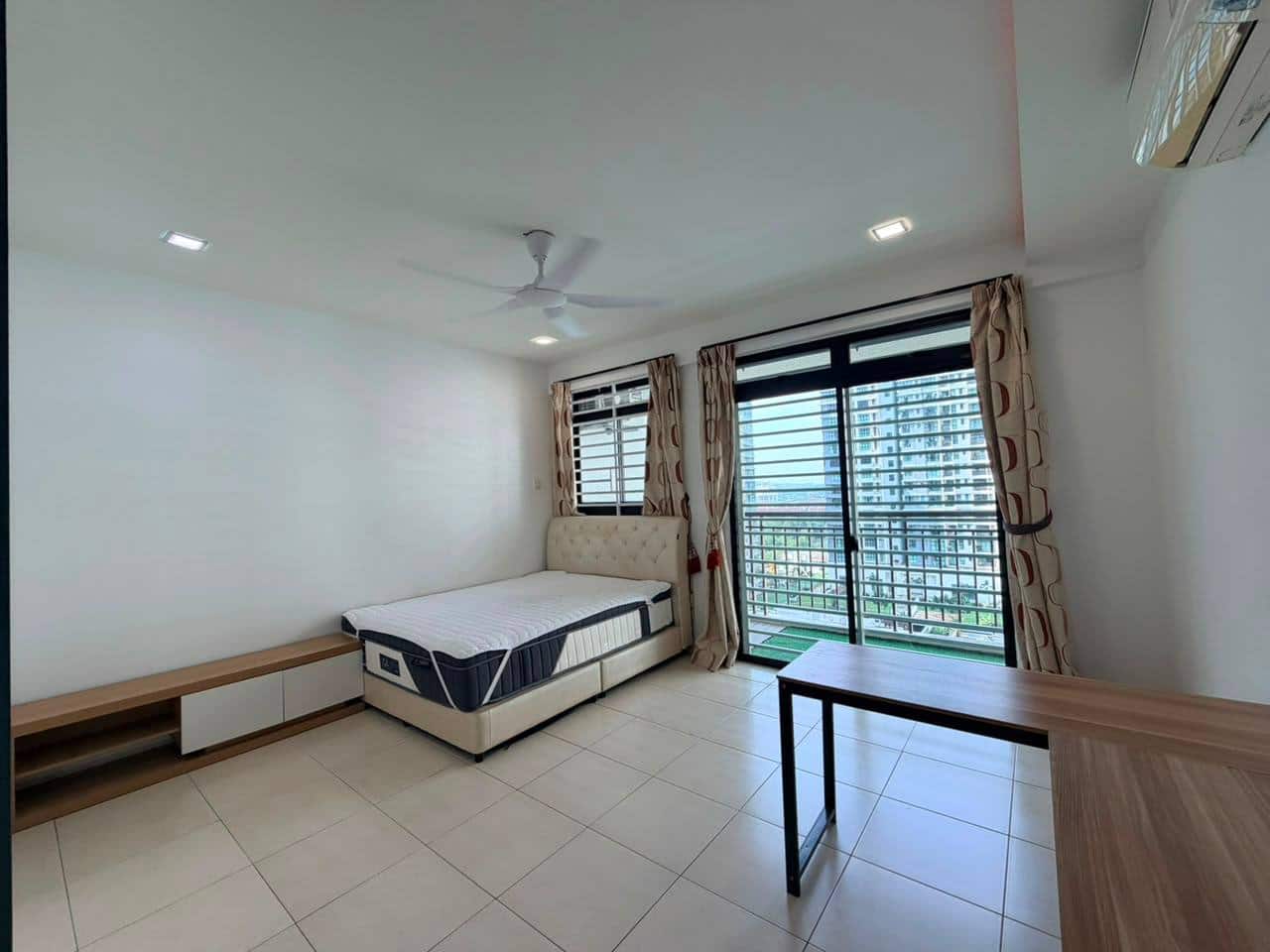 Condominium Mutiara Mas 2