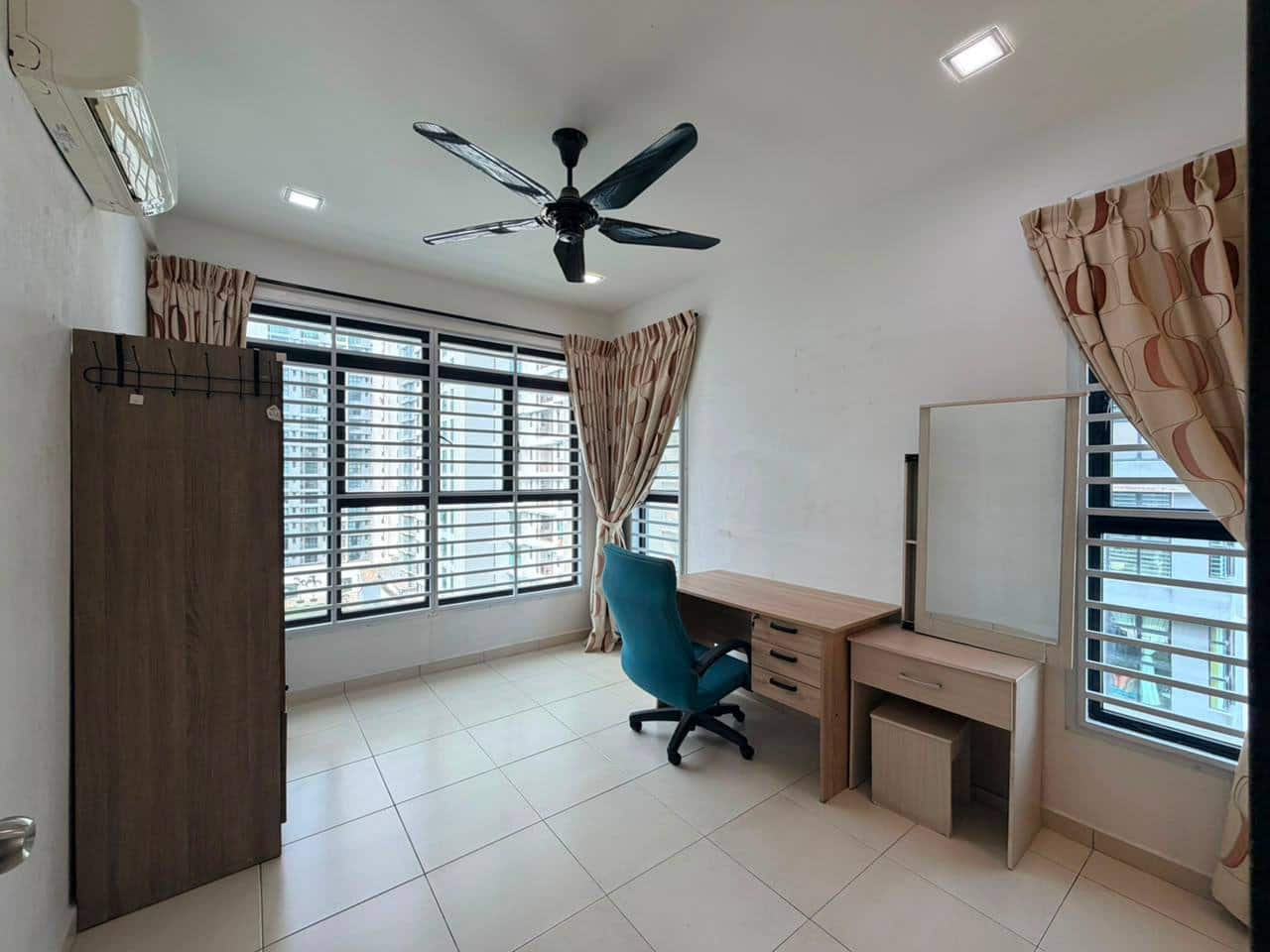 Condominium Mutiara Mas 6