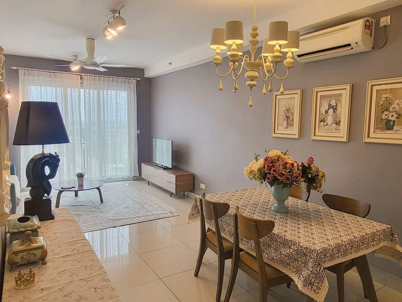 Serviced Apartment Taman Austin Perdana 4