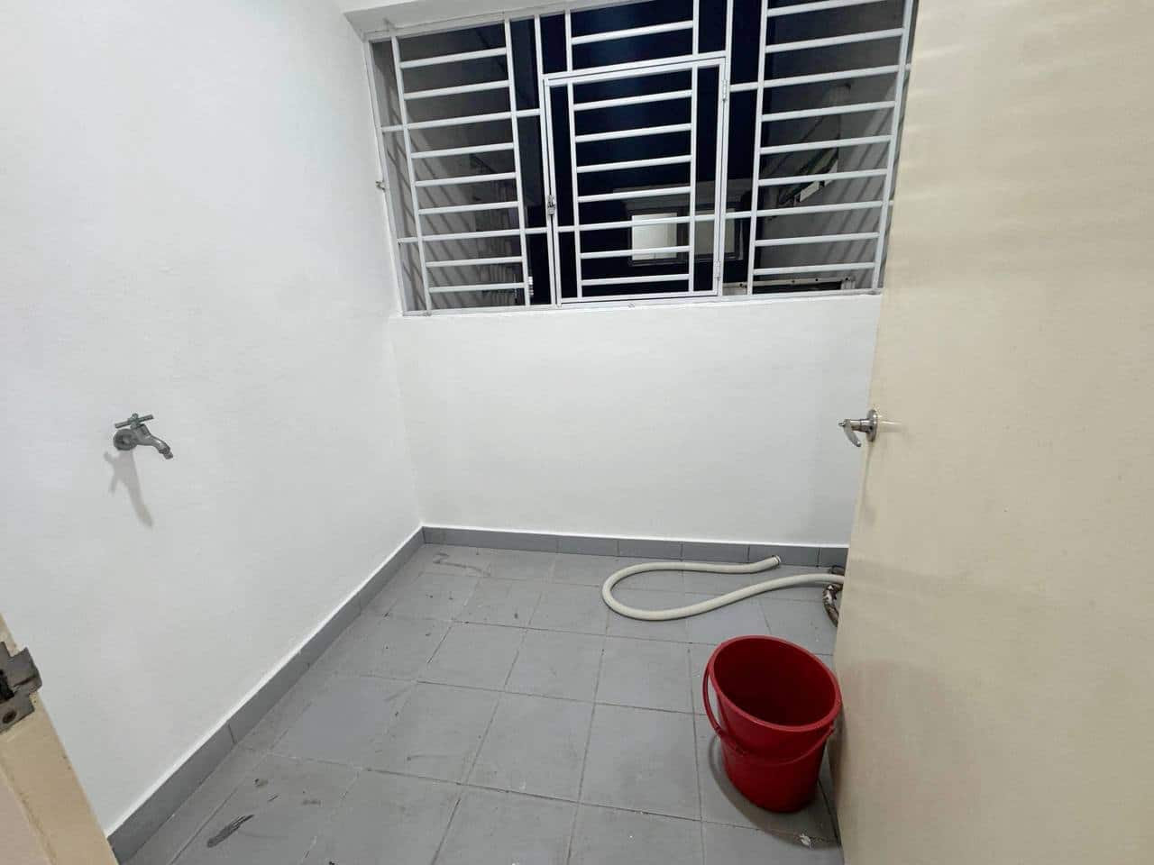 Apartment Nusa Idaman 8