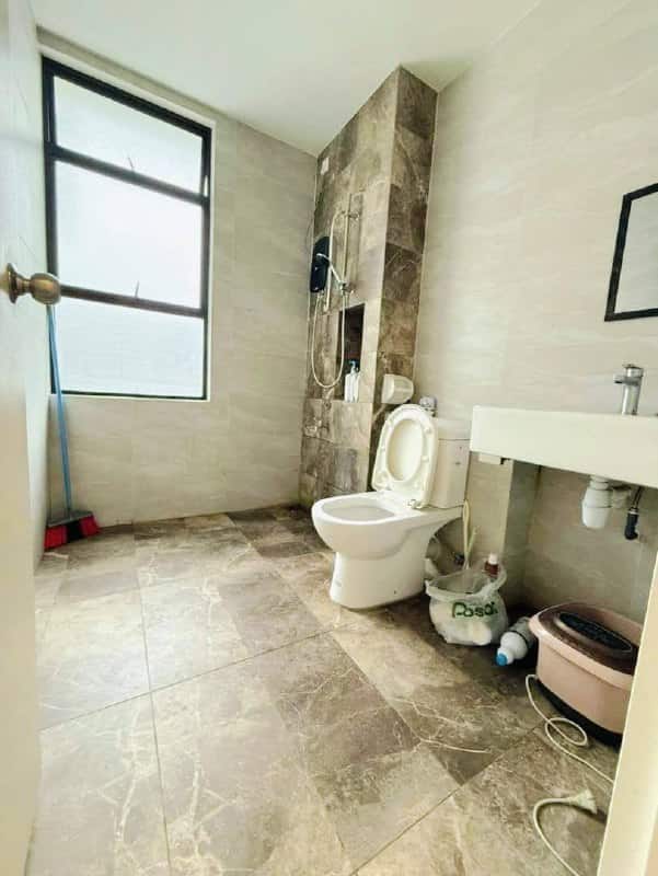 Service Apartment Seri Austin Residence 4
