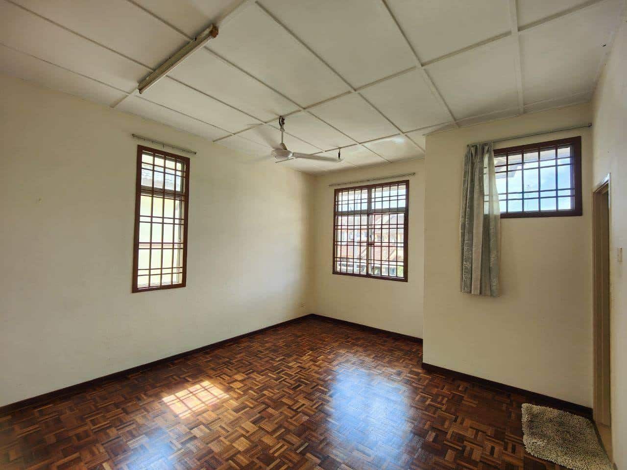 2-Storey Endlot House Taman Setia Indah 2