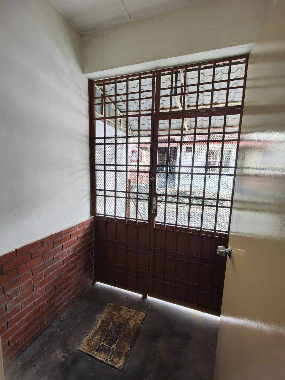 2-Storey Endlot House Taman Setia Indah 8