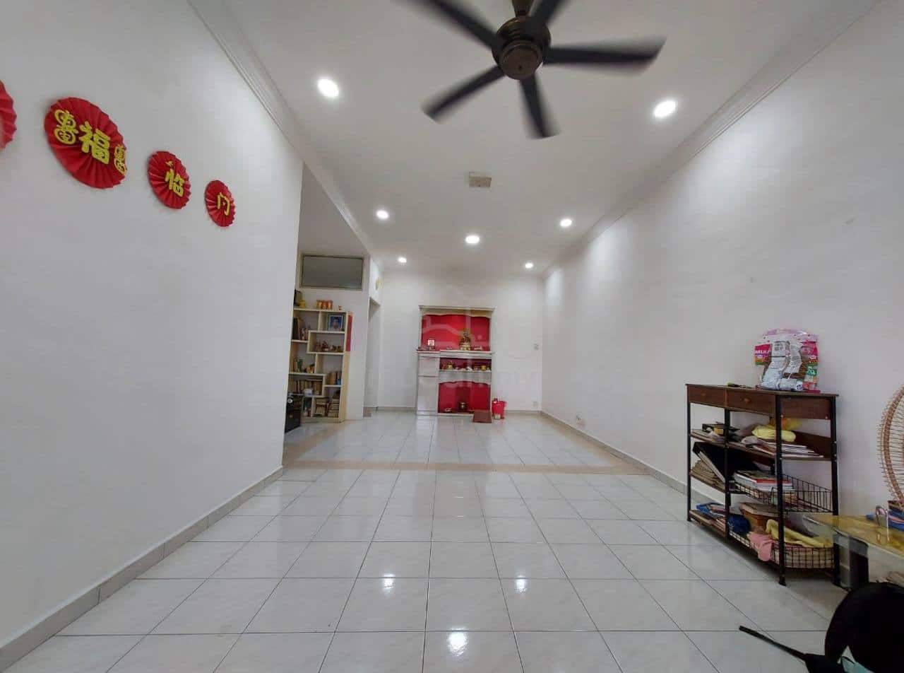 Single Storey Terrace House Kulai 3