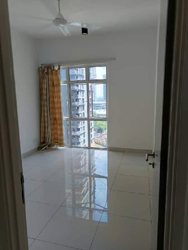 Condo Meldrum 4