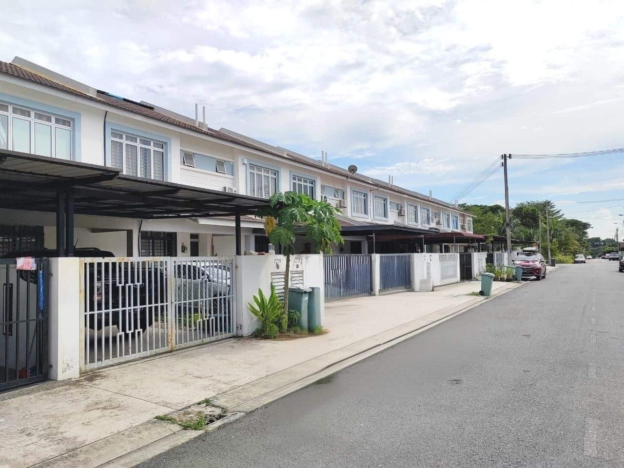 Double Storey Medium Cost Unit Taman Laman Setia 2