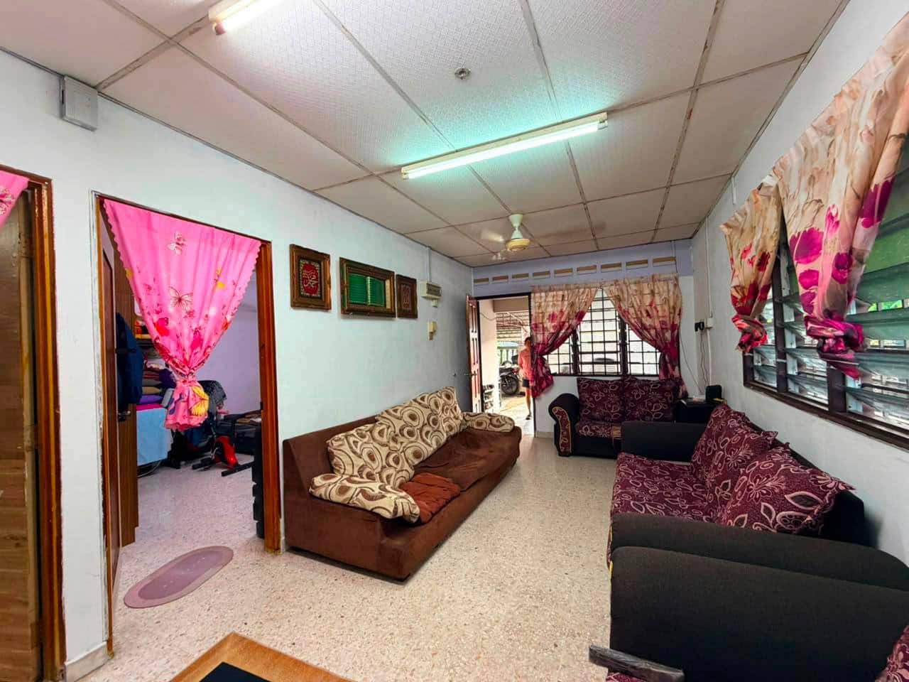 Single Storey Endlot Low Cost Taman Universiti 2
