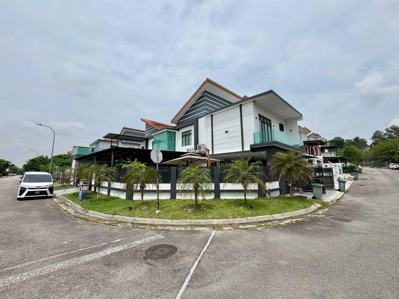 2-Storey Terrace House Bandar Dato Onn 2