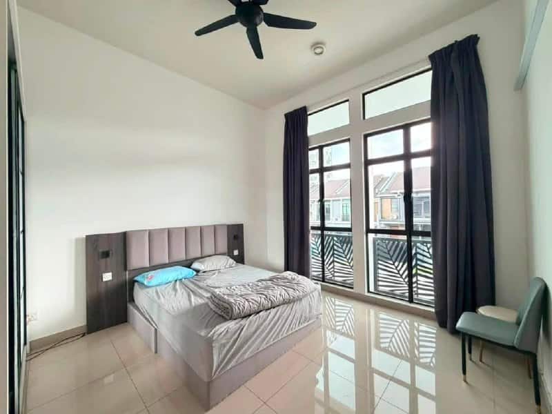 Double Storey Terrace Seri Austin Dahlia, Taman Seri Austin 2