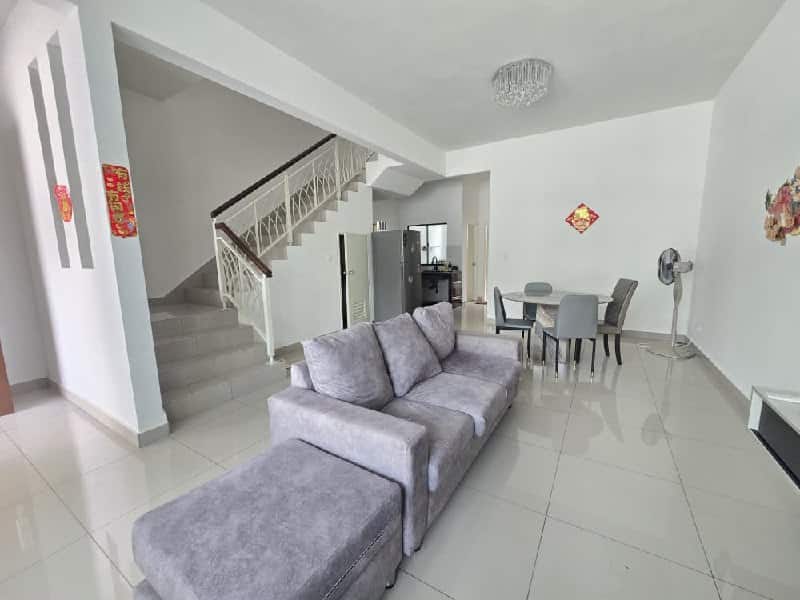Double Storey Terrace Seri Austin Dahlia, Taman Seri Austin 1