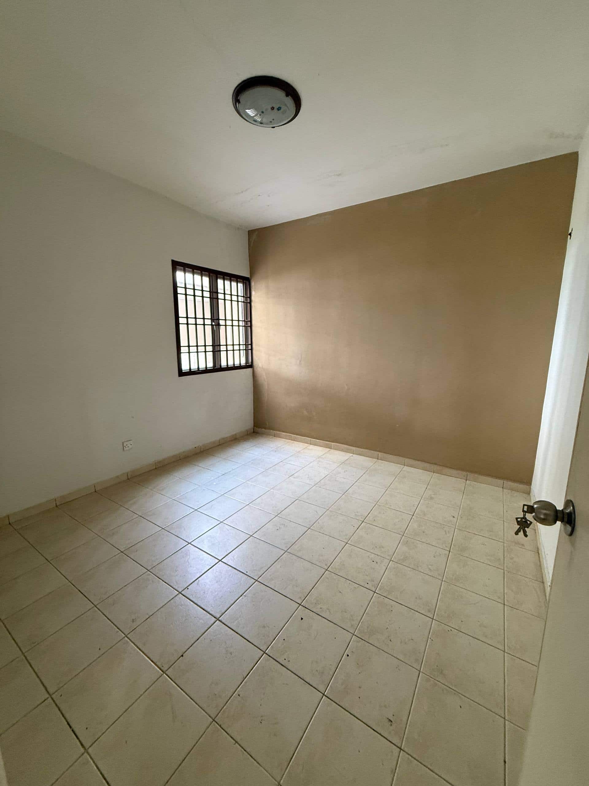 Apartment Plentong 4