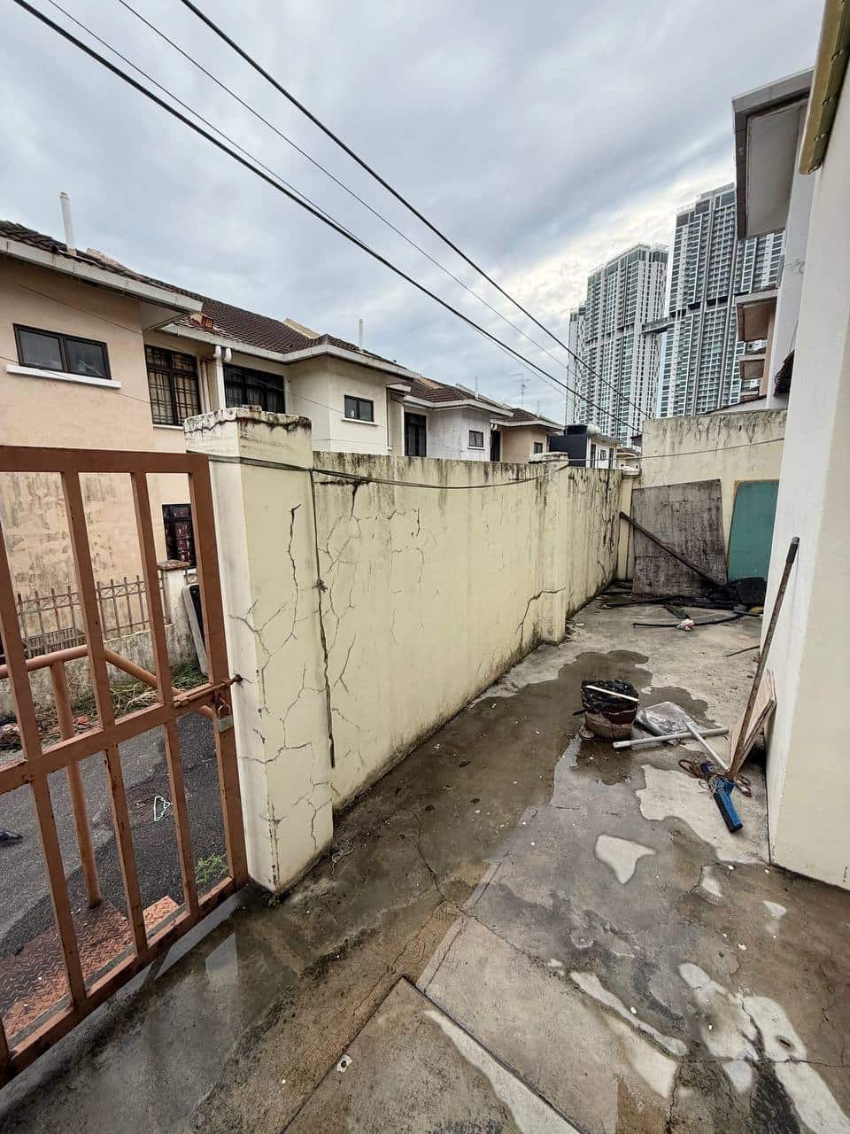2-Storey Terrace Endlot Taman Megah Ria 9