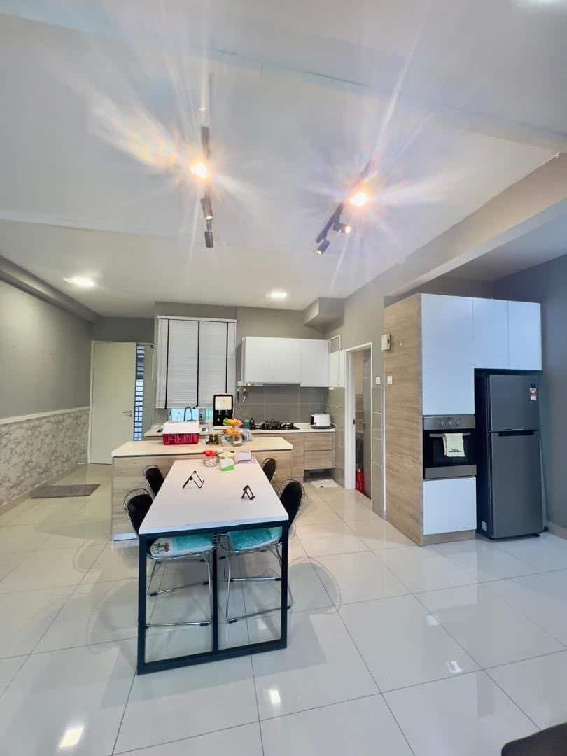 Apartment D Lagoon Seri Austin 6