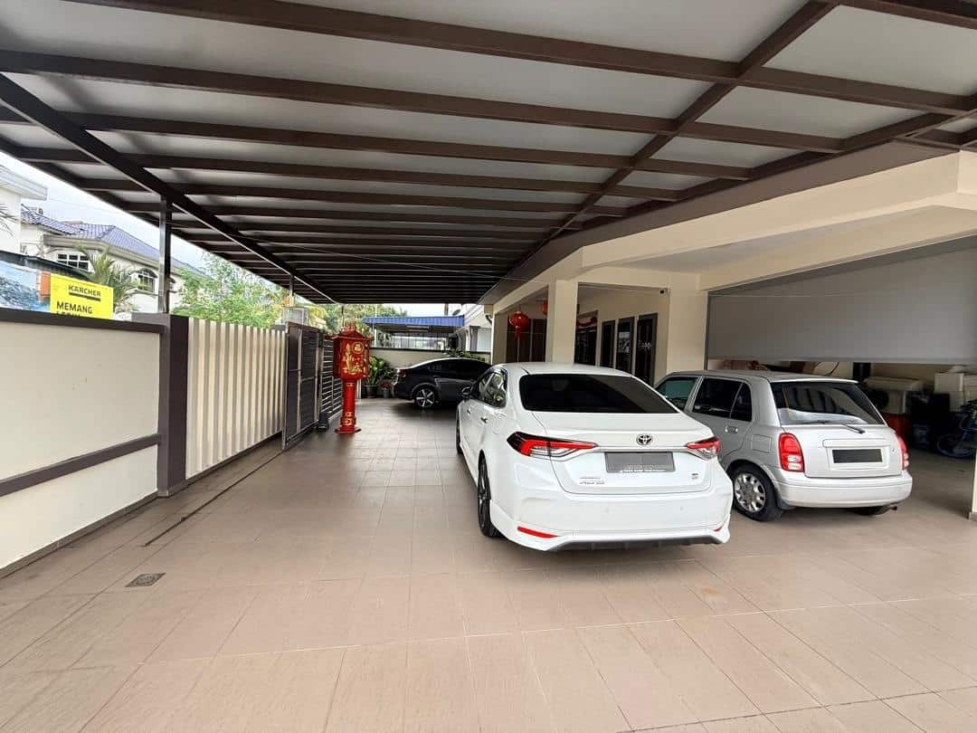2-Storey Corner Lot House Taman Pulai Utama 4