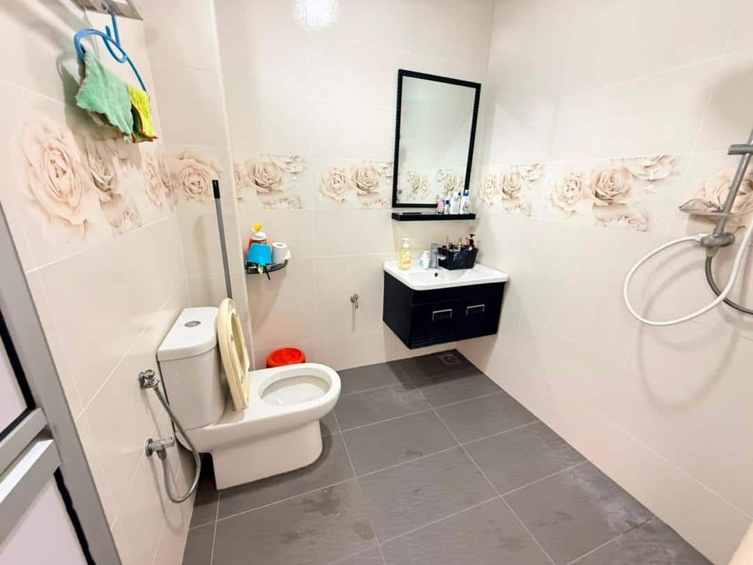 2-Storey Corner Lot House Taman Pulai Utama 7
