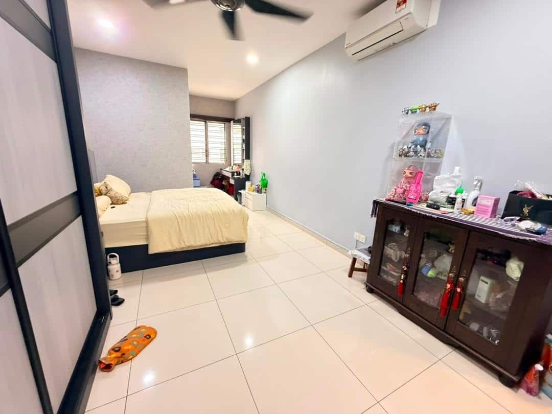 2-Storey Corner Lot House Taman Pulai Utama 5