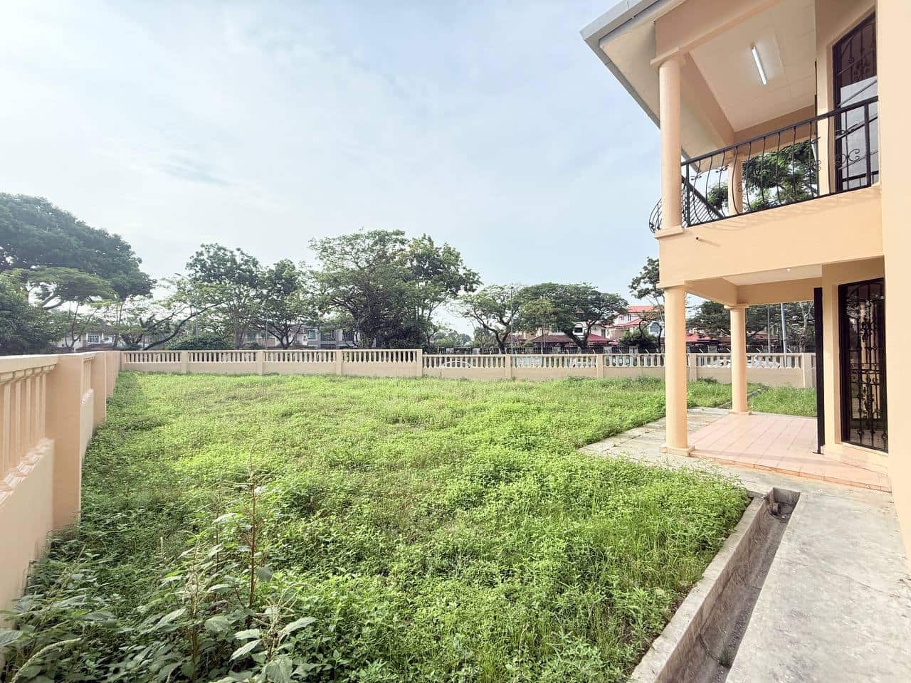 Double Storey Terrace House Taman Desa Tebrau 4
