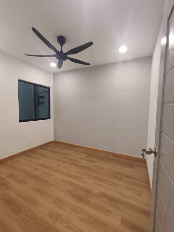 Flat Bandar Baru Kangkar Pulai 5