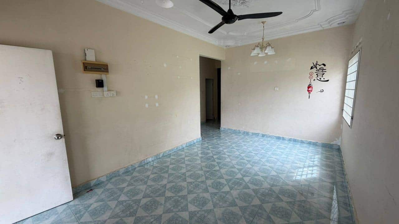 1-Storey Terrace Corner Taman Kota Masai 2