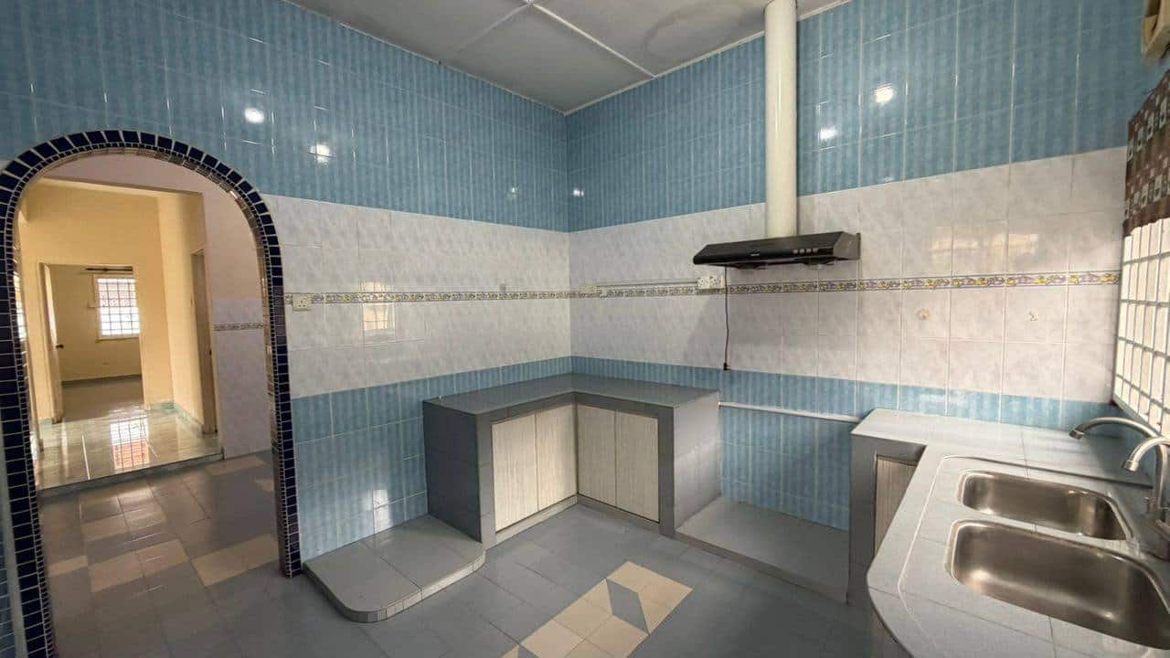 1-Storey Terrace Corner Taman Kota Masai 4