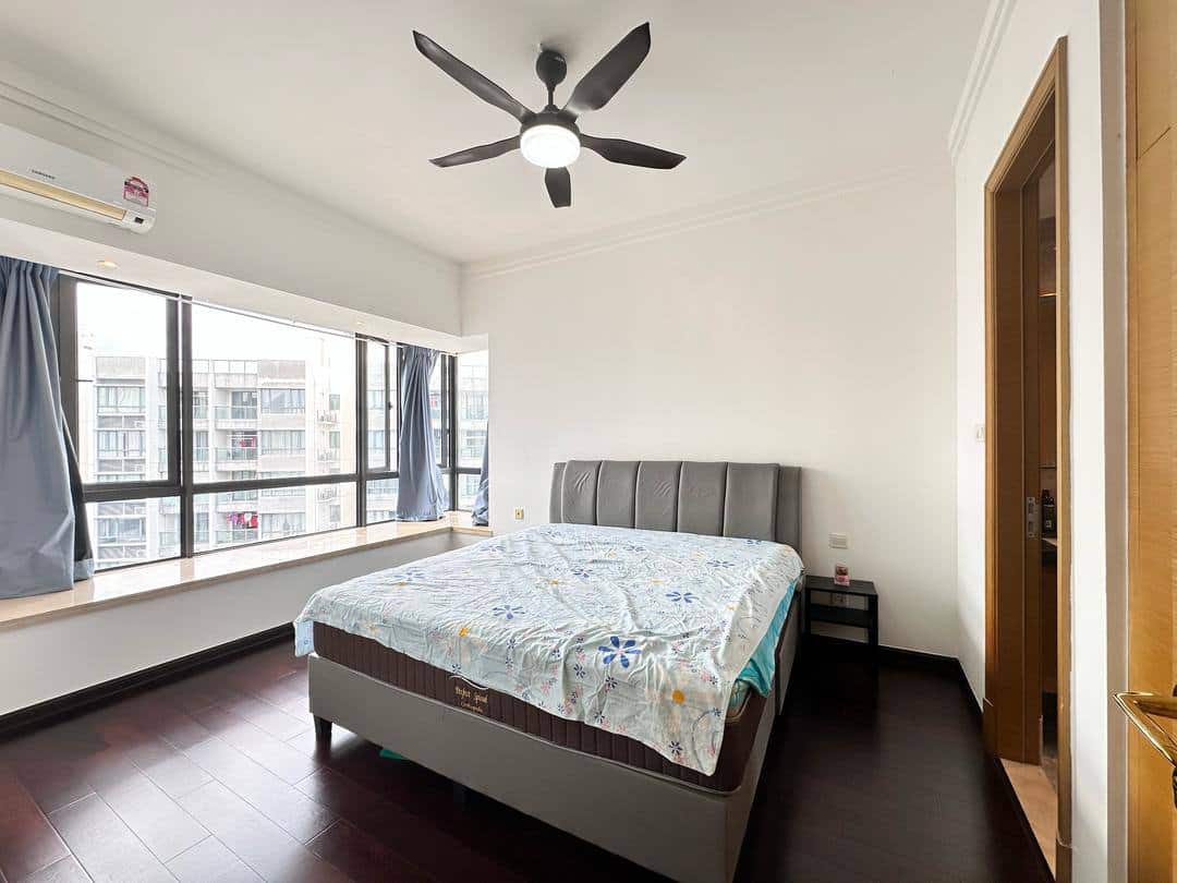 Condominium R&F Princess Cove 4