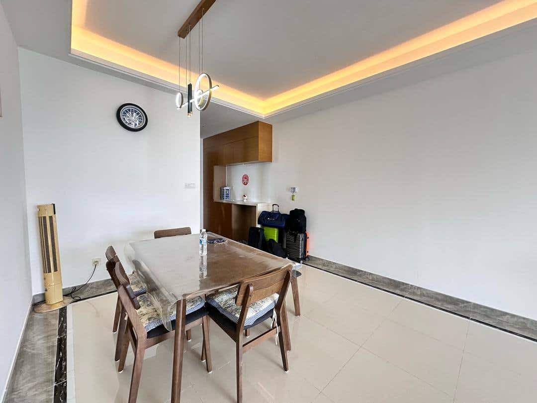 Condominium R&F Princess Cove 2