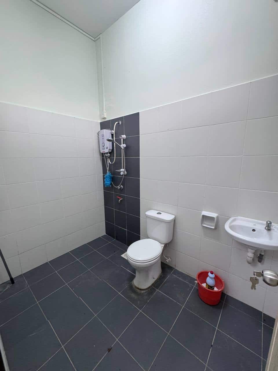 2-Storey Terrace Taman Putri Kulai 9